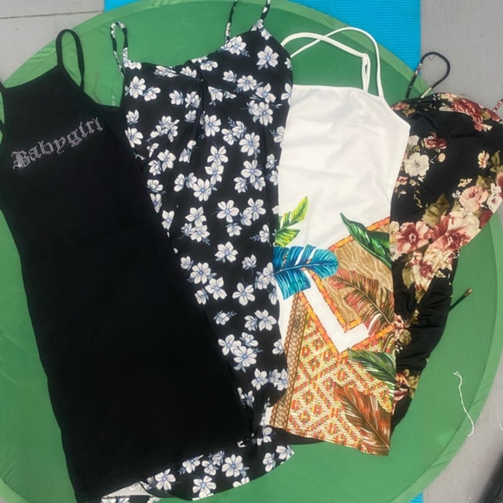 Spaghetti strap dress bundle